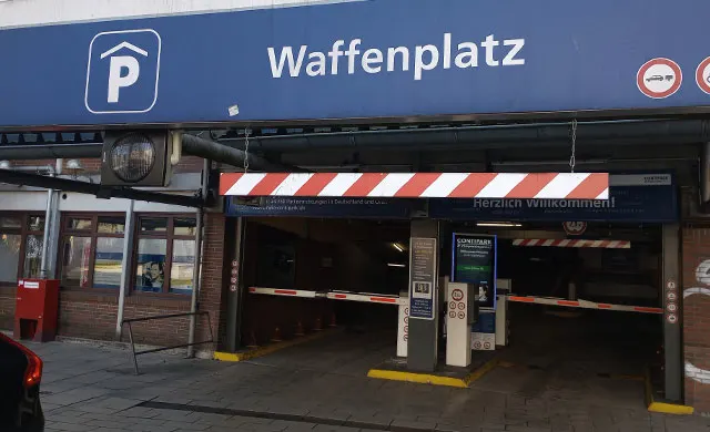 Parkhaus Am Waffenplatz in Oldenburg