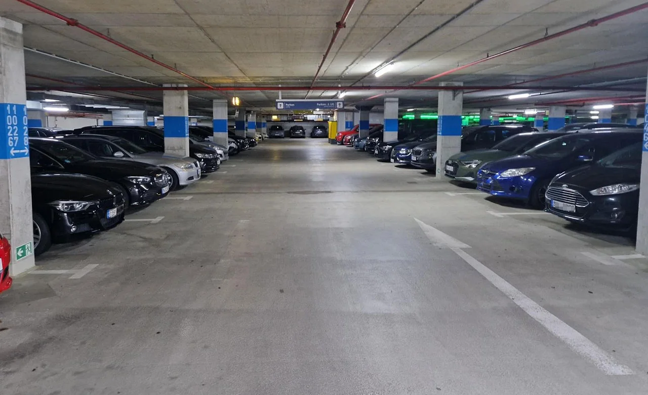 Innenansicht Tiefgarage Krautgasse