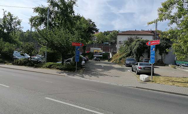 Parkplatz Landauer Straße in Neustadt