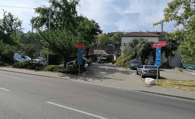 Parkplatz Landauer Straße in Neustadt