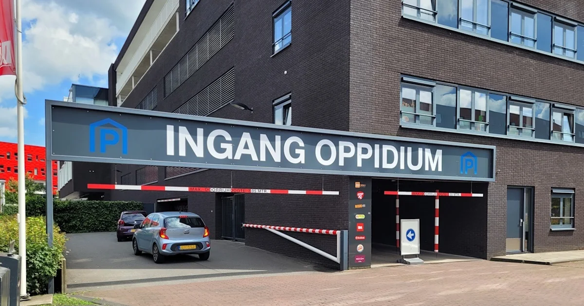 Garage Oppidium - foto 2