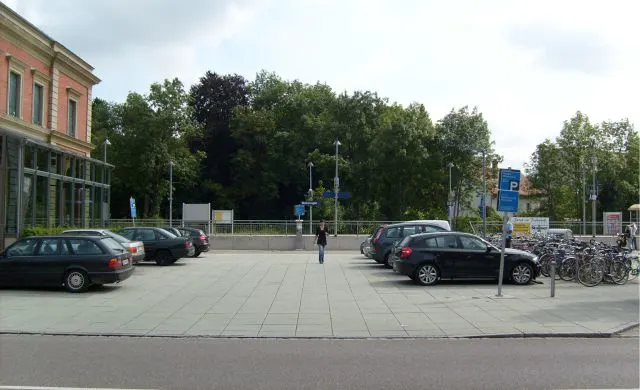 Parkplatz Bahnhof li in Memmingen