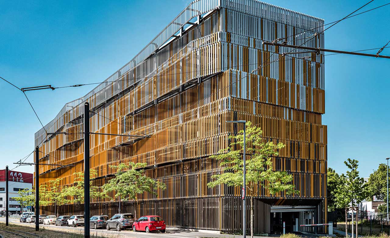 Parkhaus Zollhafen Mainz Außenansicht