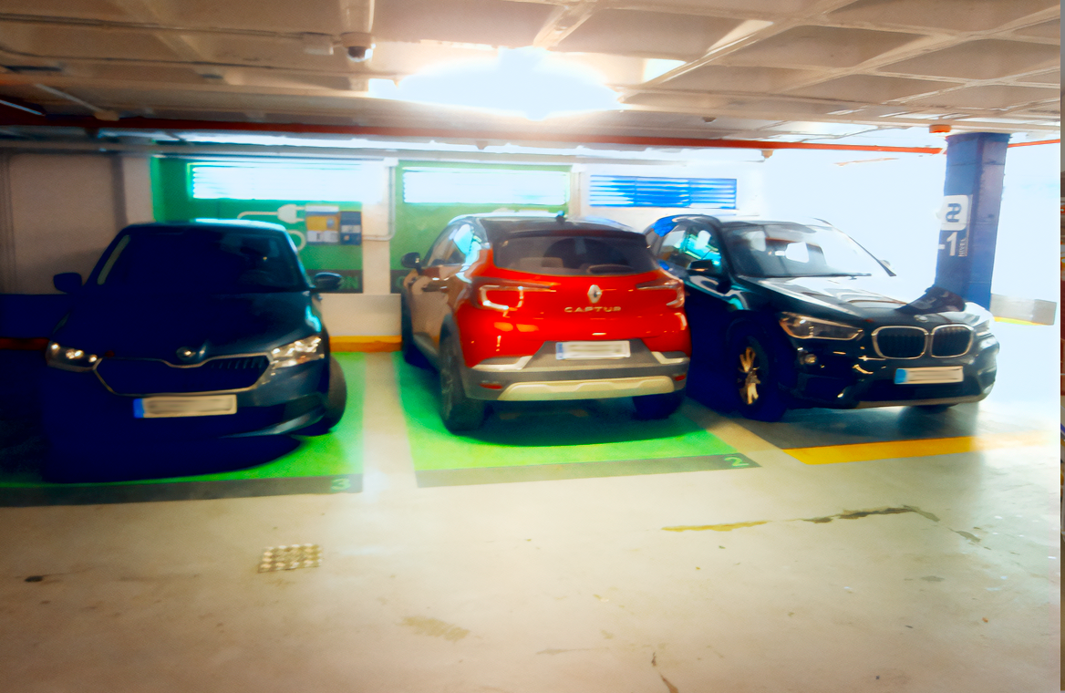 car park  right in the historic centre, ideal for visits and local tourism.