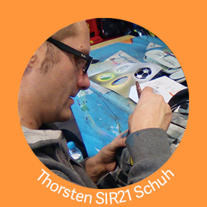 Sie sucht ihn 23730