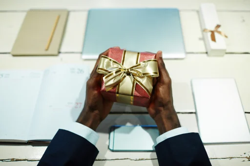 Miniature de l'article Comment comptabiliser les cadeaux clients ?