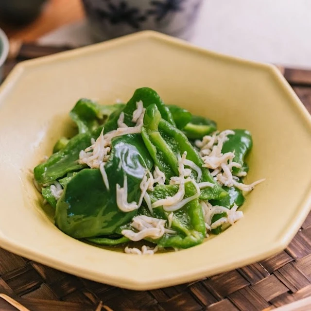 包丁いらずのレンチンピーマンのしらす和え