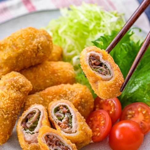 豚肉の梅しそ巻き揚げ