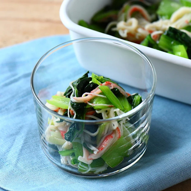 小松菜とカニカマのめんつゆ和え