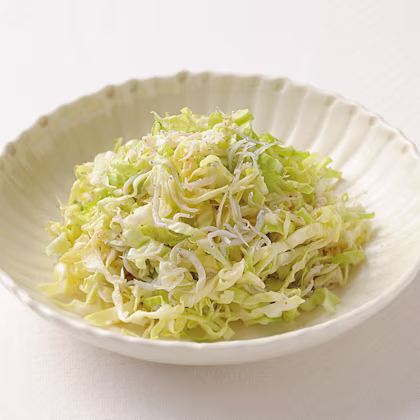 キャベツとしらすのシンプルサラダ