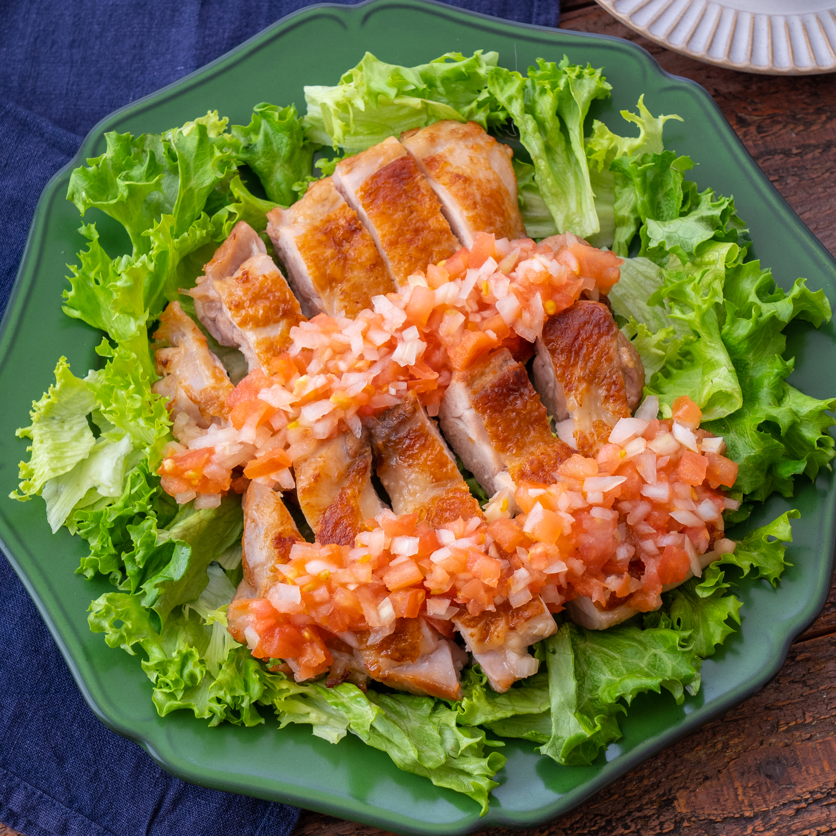 チキンソテー！サルサソースがけ