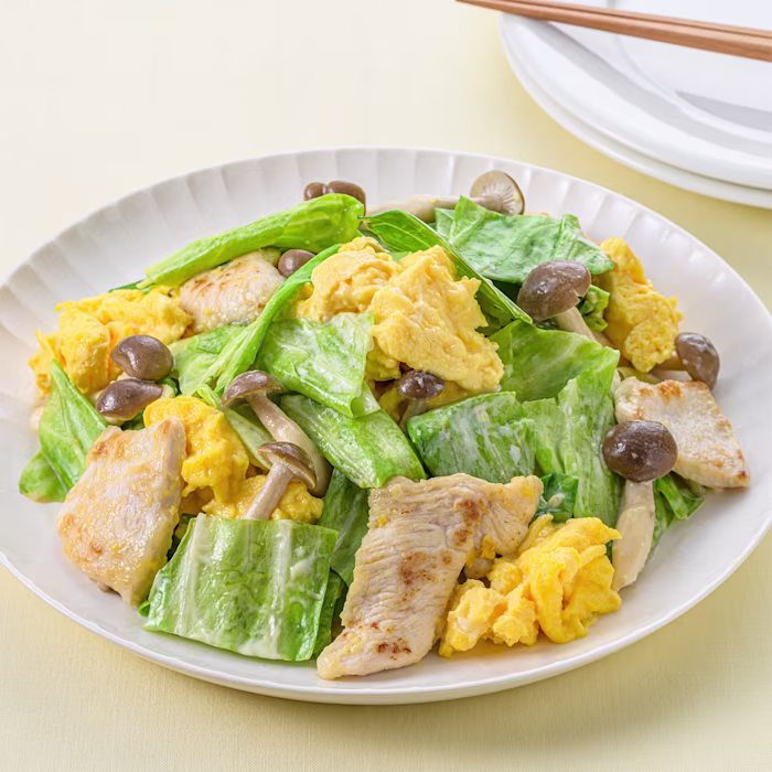 キャベツと鶏むね肉とたまごのレモンマヨソテー