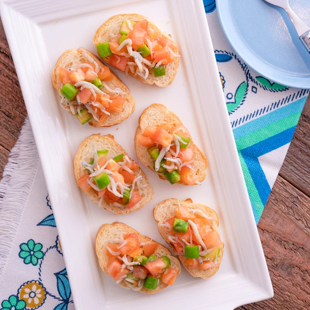 しらすとアスパラのブルスケッタ