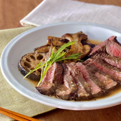 牛肉と根菜の和風ステーキ