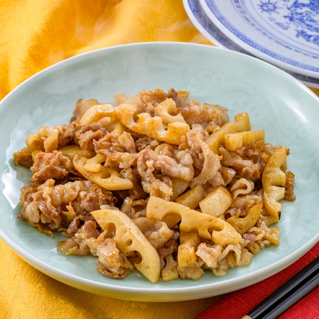 れんこんと豚バラの中華オイスター炒め