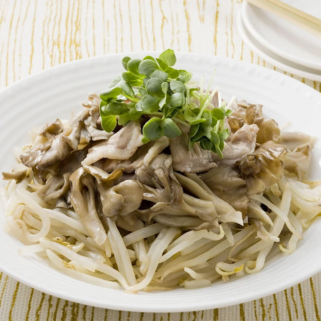 レンジでかんたん!もやしと豚肉の蒸しサラダ