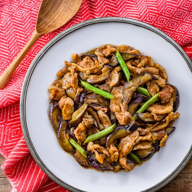 豚肉と夏野菜の黒酢炒め