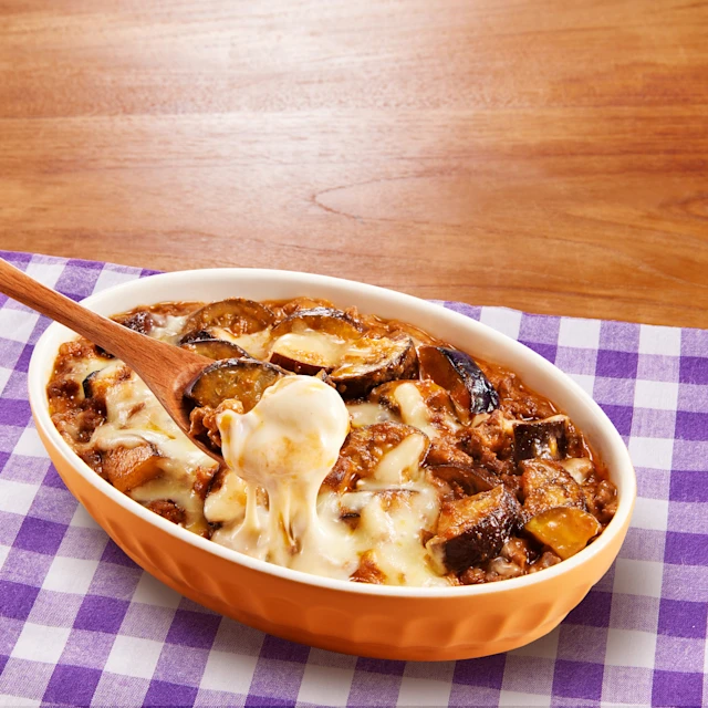 なすとひき肉のデミ風チーズ焼き