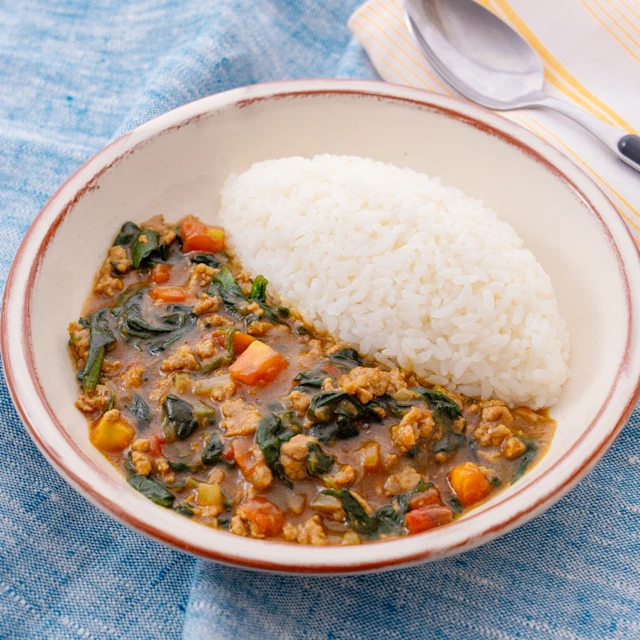 ほうれん草とひき肉のトマトカレー