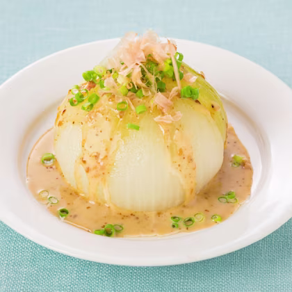 深煎りごまドレッシングで!まるごと玉ねぎのレンジ蒸し