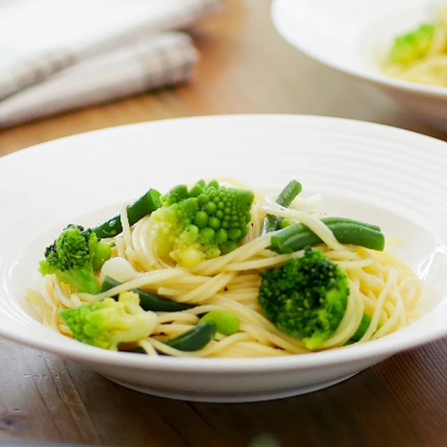 オーガニック冷凍野菜でつくるグリーンパスタ