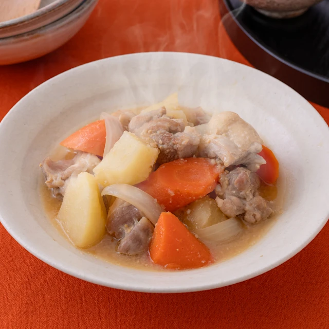 鶏の味噌じゃが