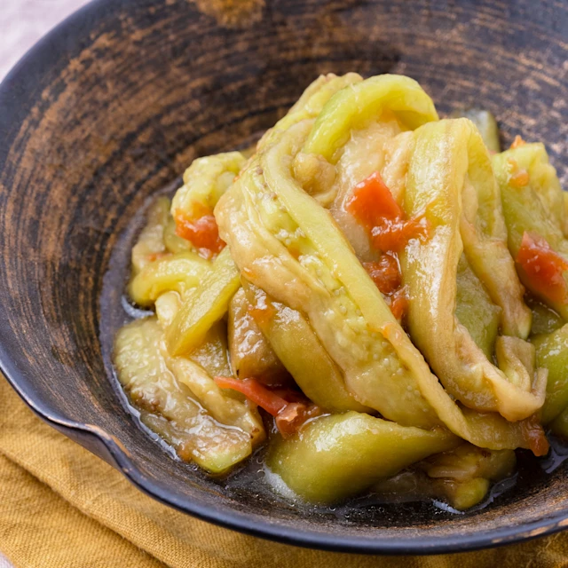 蒸しなすの梅和え