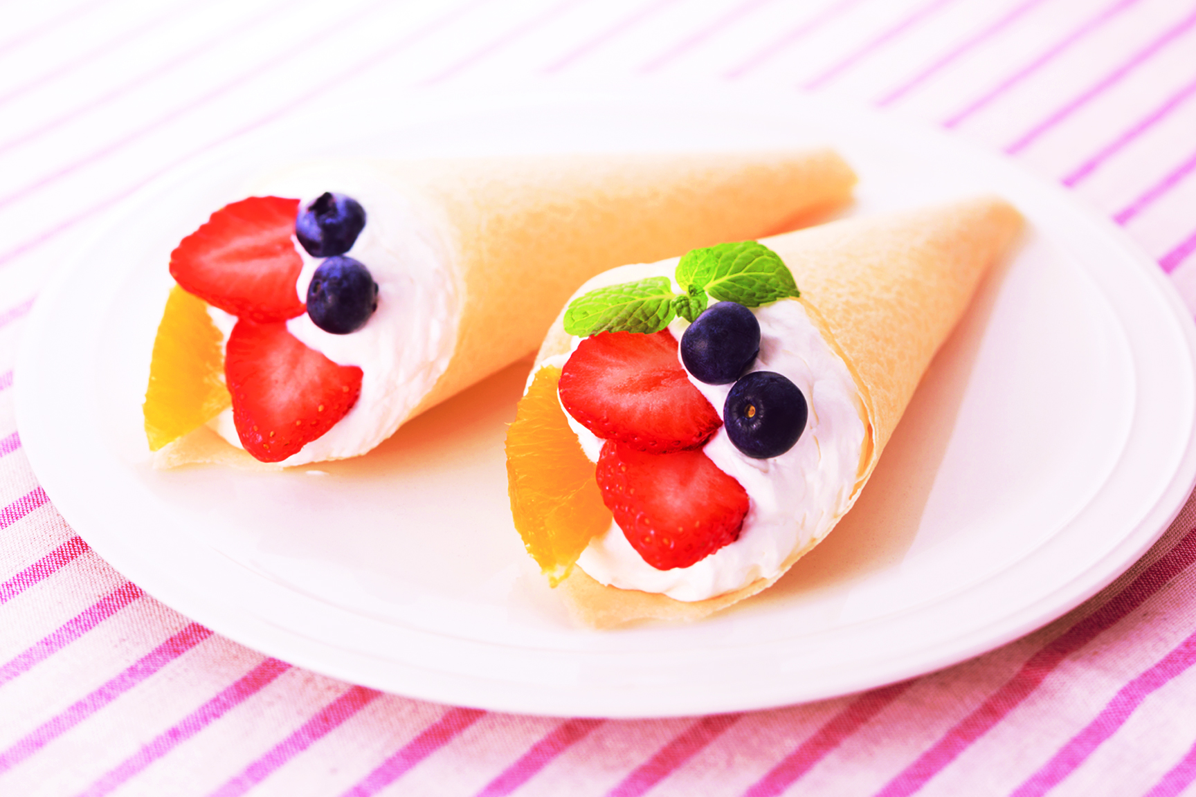 全粒粉入り玄米クレープのフルーツクレープ