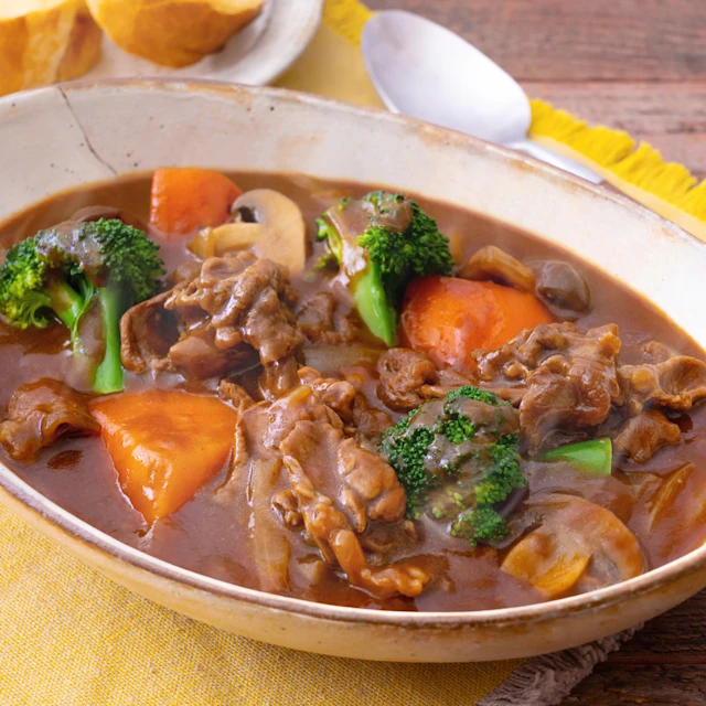 牛こまビーフシチュー