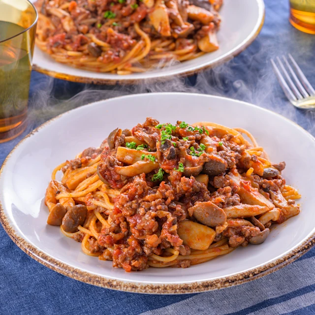 きのこたっぷりミートソースパスタ