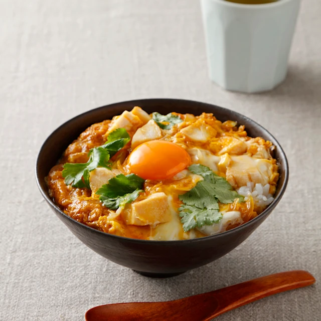 サラダチキンの親子丼