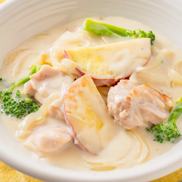鶏肉とさつまいものクリーム煮