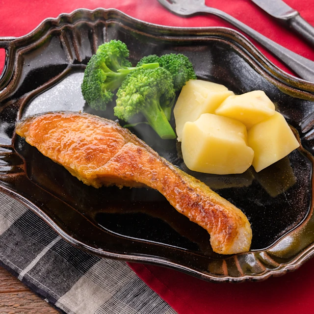 鮭のカレームニエル