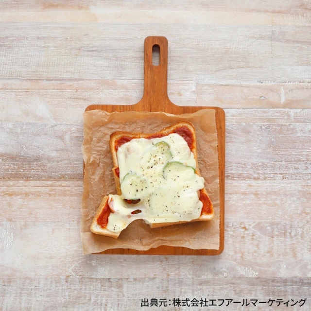 厚切りパンのピザトースト