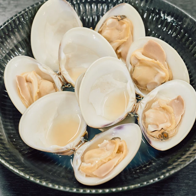 フライパンで簡単 活はまぐりの蒸し焼き