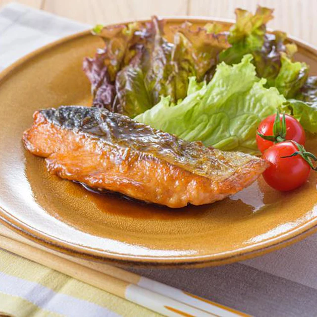 鮭のだしバタームニエル【フライパンで!めんつゆで簡単味付け】