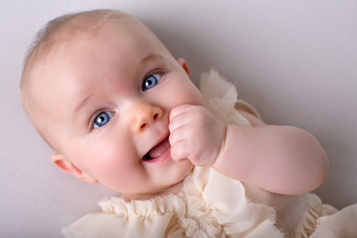 Photographe bébé à Carcassonne, Narbonne et Toulouse