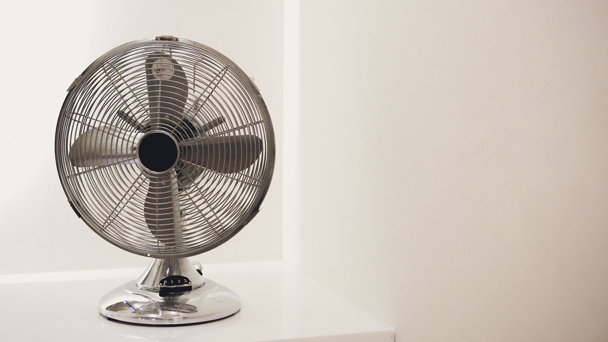 SHOULD YOU RUN FAN OR AC FOR EFFECTIVE COOLING Furthermore