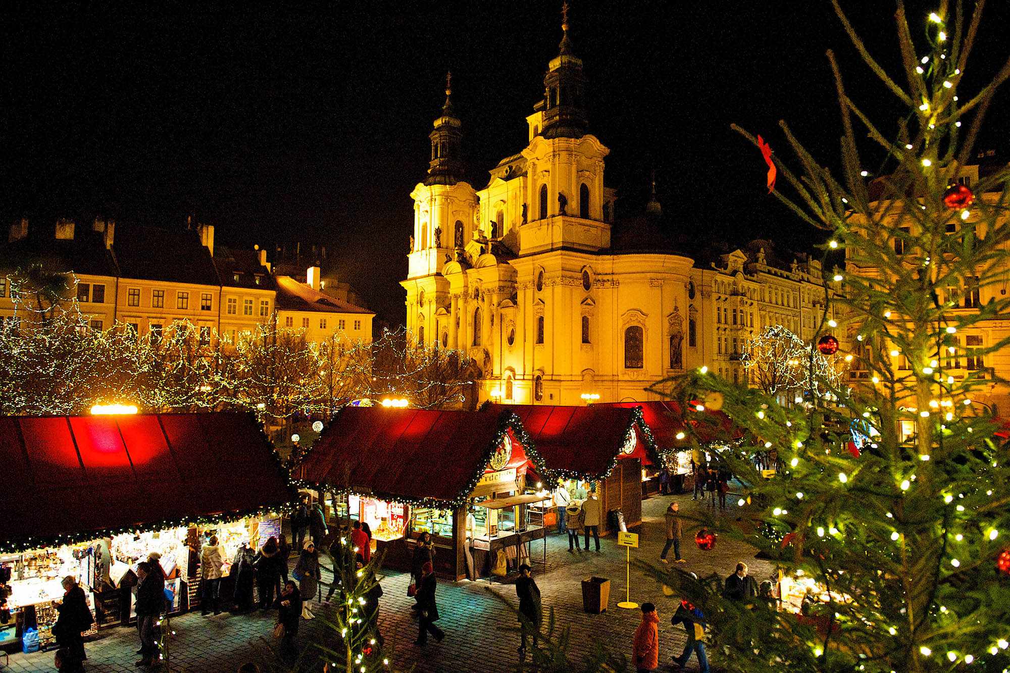 PRAGUE WINTERS: RUN THROUGH THE CITY AND SNOWSHOE THE MOUNTAINS ...