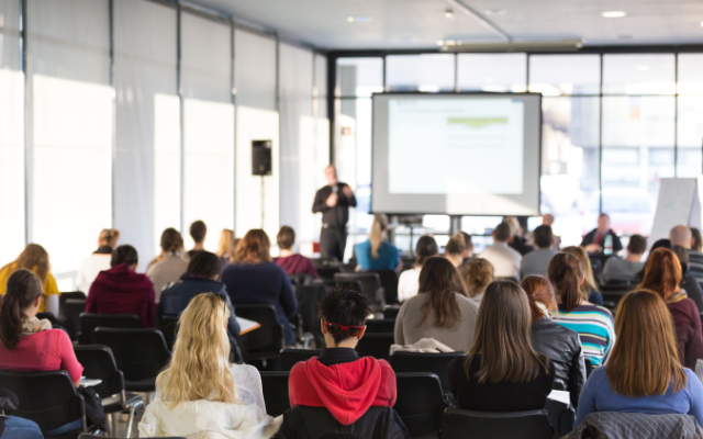 Wat verdient een Docent Engels? - Preview image