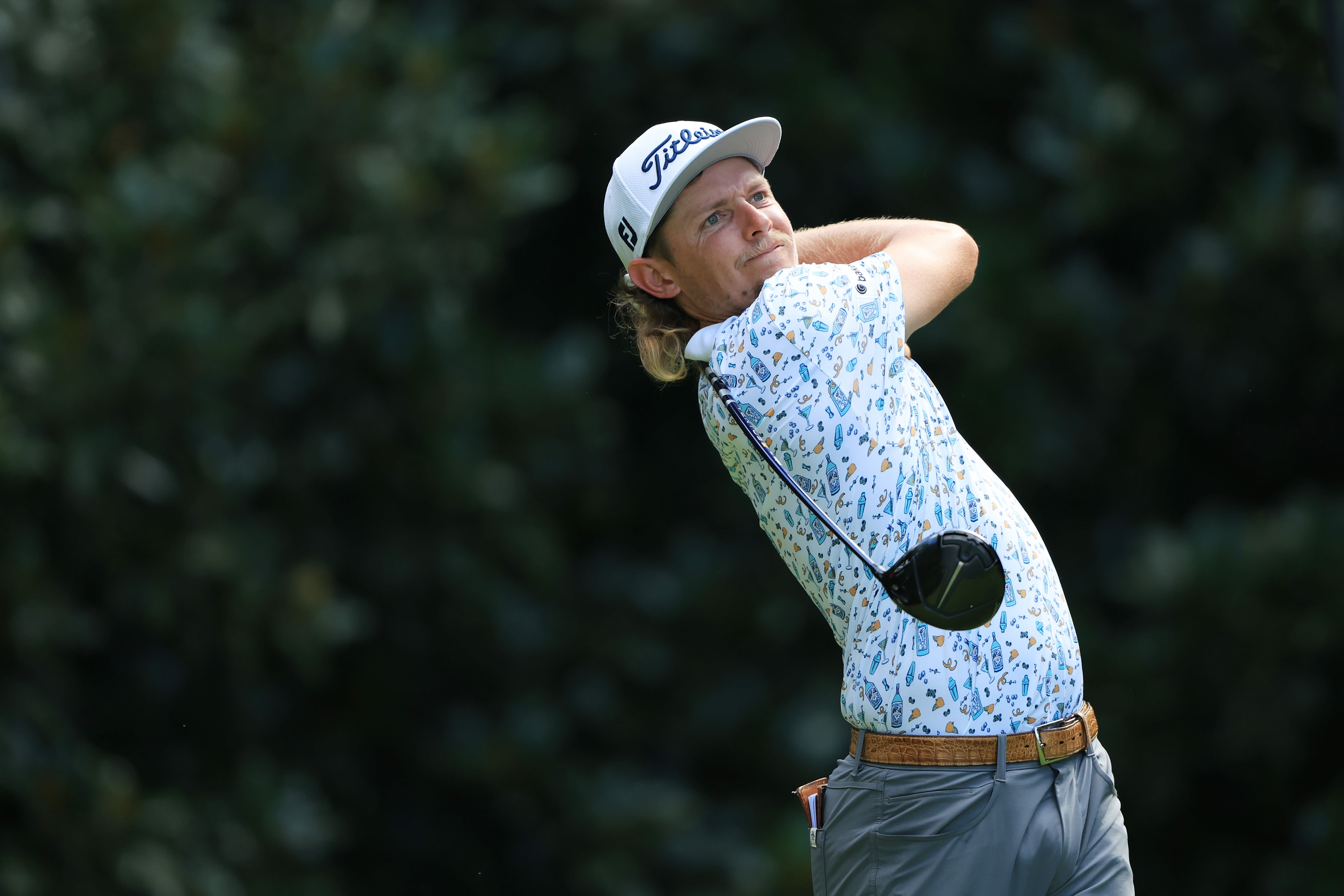 Cameron Smith of Australia plays his shot from the 17th tee during the second round of the TOUR Championship at East Lake Golf Club on August 26, 2022 in Atlanta, Georgia. (Photo by Sam Greenwood/Getty Images)