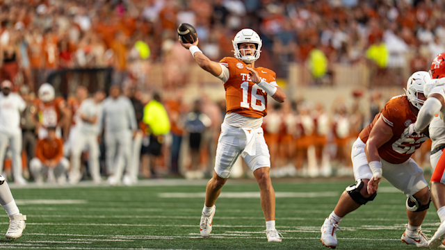 Texas Longhorns QB Arch Manning's throw has a lot of similarities to the golf swing.