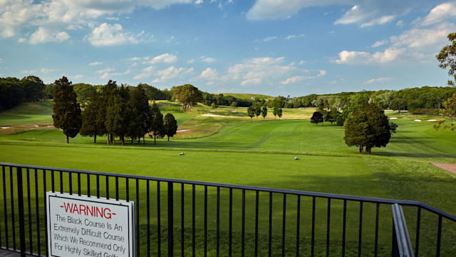 Bethpage Black warning sign.