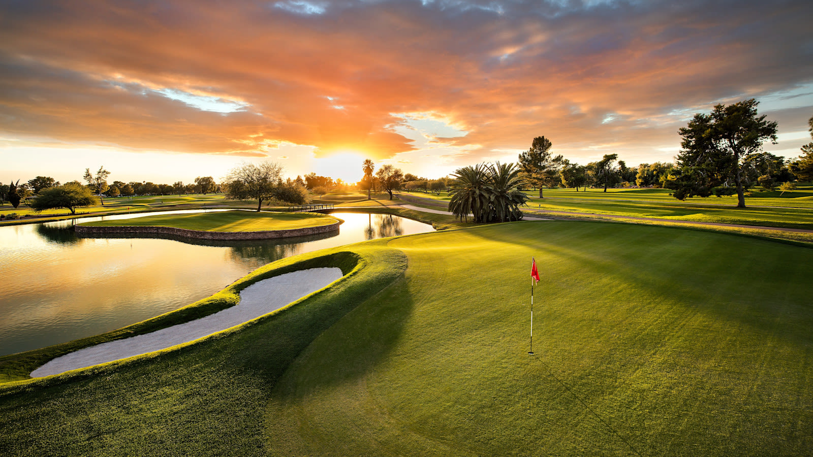 The 16th hole at Wigwam Resort's Gold Course. (Photo courtesy of Wigwam Resorts)