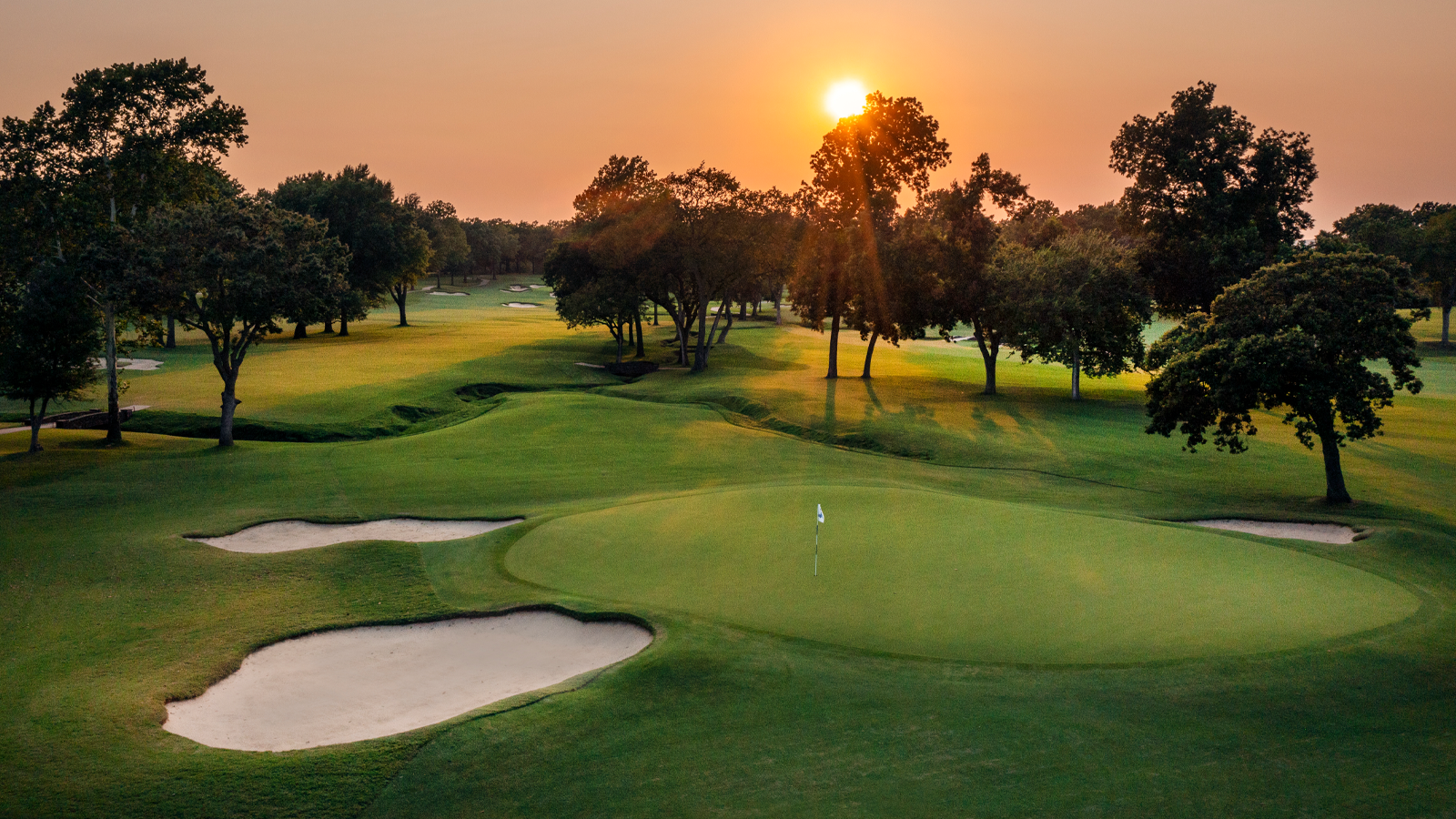 Tips for Playing a Parkland Golf Course