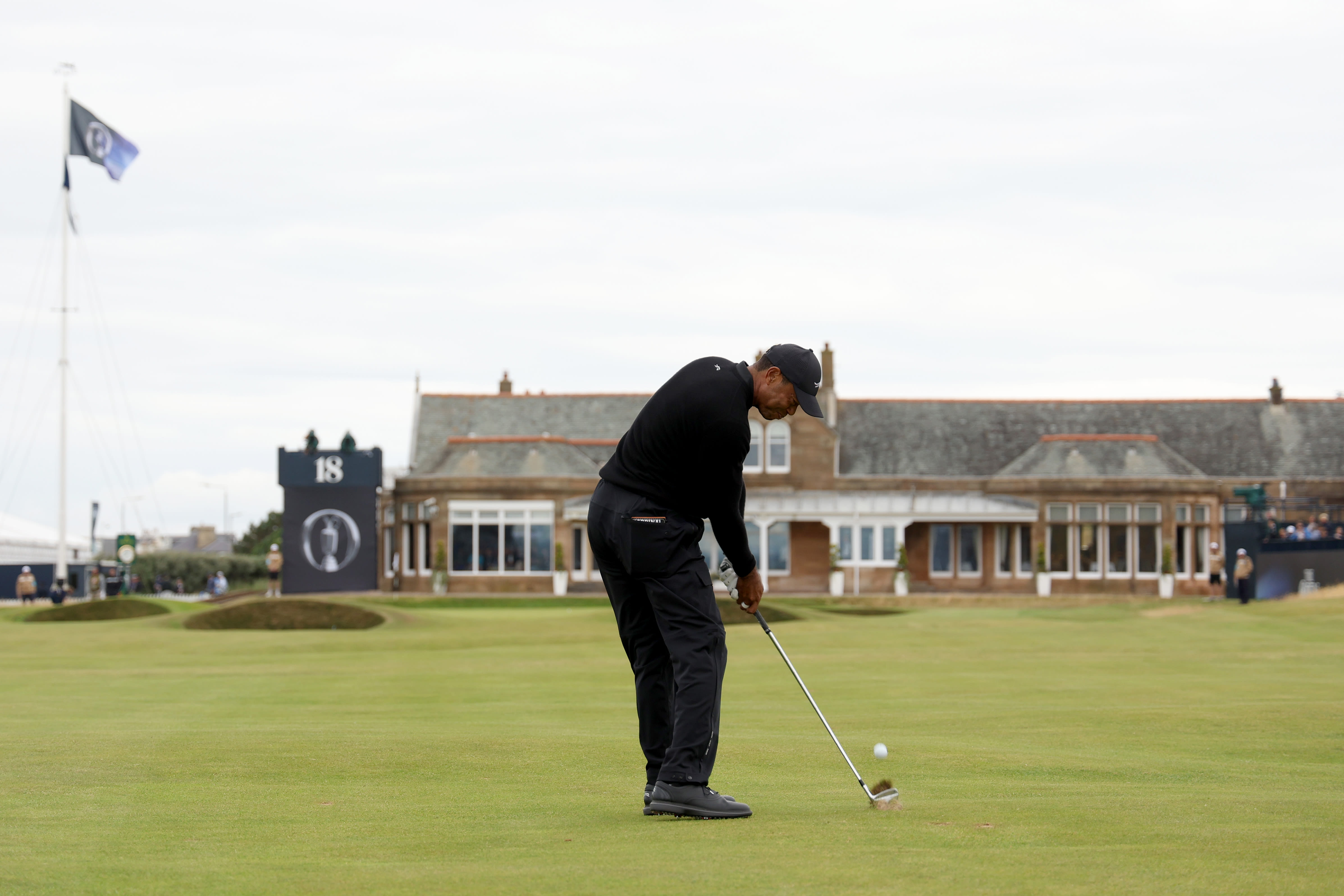 Tiger Woods on the 18th at Royal Troon. (Getty Images)