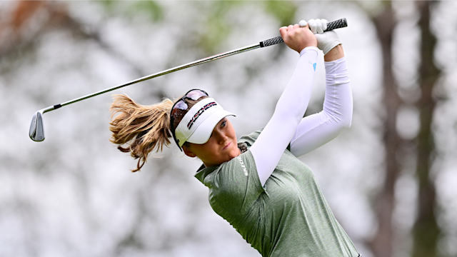 Brooke Henderson of Canada plays her shot from the sixth tee during the final round of the Hilton Grand Vacations Tournament of Champions at Lake Nona Golf & Country Club in Orlando, Florida. (Photo by Julio Aguilar/Getty Images)