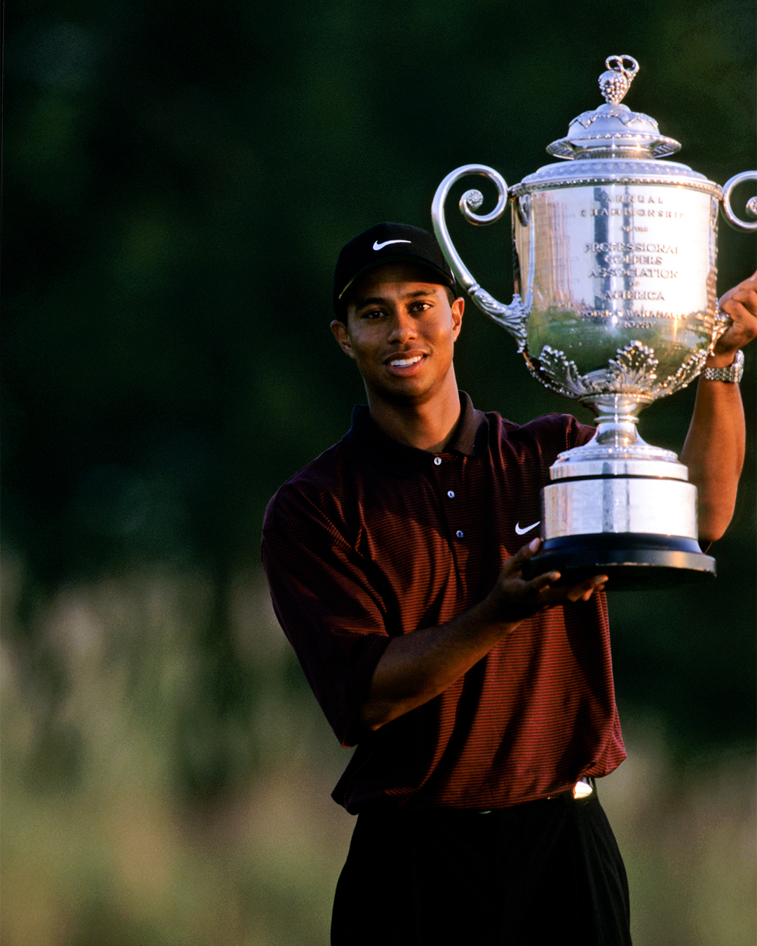 Tiger Woods & the Wanamaker Trophy. 
