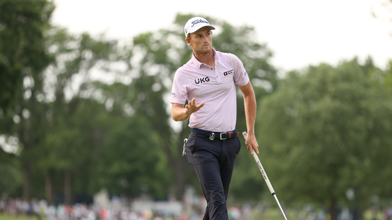 Will Zalatoris acknowledges the gallery on the 17th green during the second round of the 2022 PGA Championship.