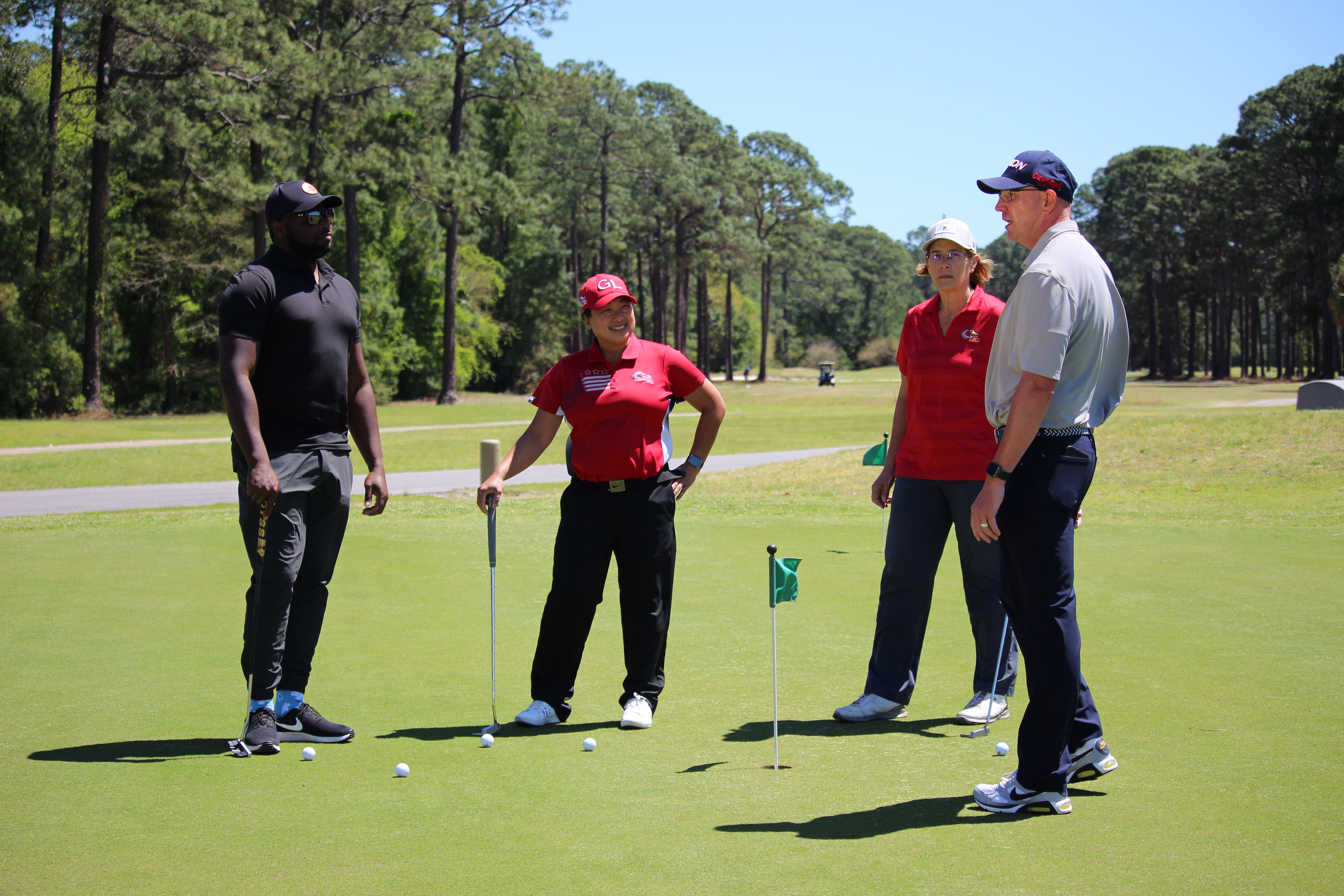 Jenkins with local Veterans during a PGA HOPE class.